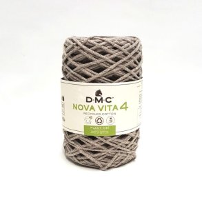 DMC NOVA VITA 4 nr 111Sable BNDGARN