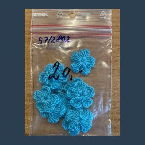 H�klede blomster 10 stk. 20mm turkis