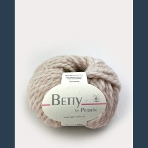 Permin Betty 50 g ca. 50 m. lys sand nr 19
